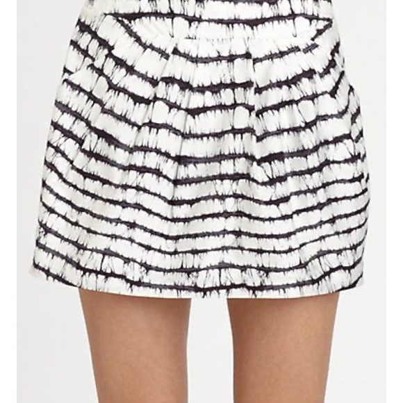 Diane Von Furstenberg Patterned Skirt Size 2 - Picture 2 of 7